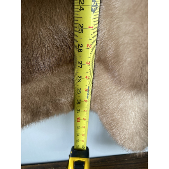 Vintage Rices Nachmans Women’s Fur Coat Absolutely Stunning - Picture 6 of 11